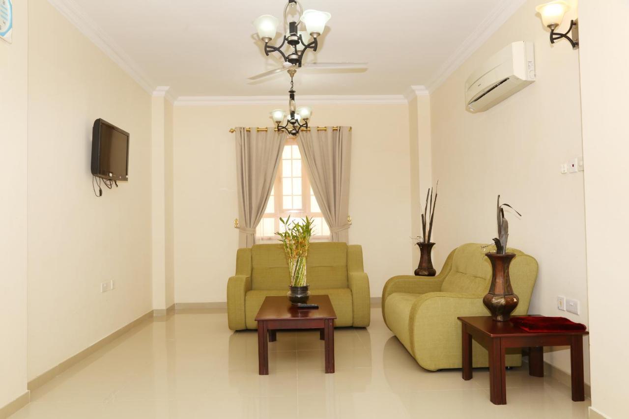 Jarzez Hotel Apartments Al Hail Seeb Exteriér fotografie
